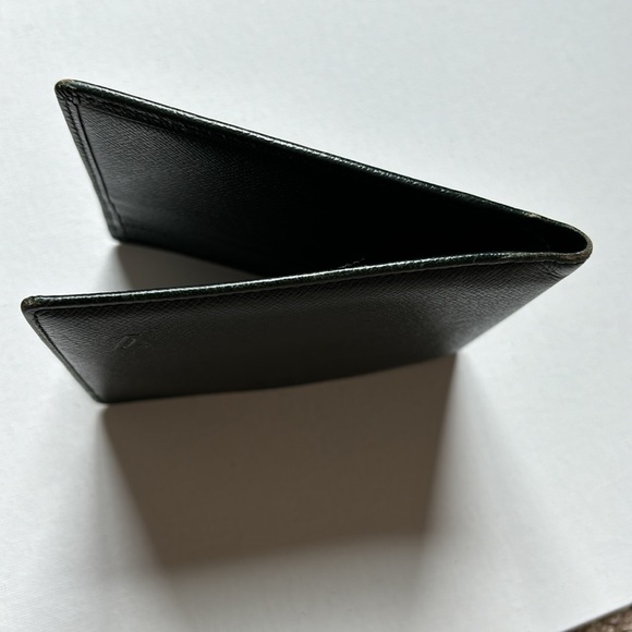 Louis Vuitton Taiga Porte Bllets 3 Cartes Leather Bifold Wallet - Picture 6 of 9